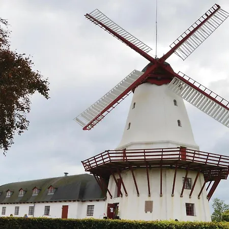 Feriehus Stunning In With Wifi Kruså