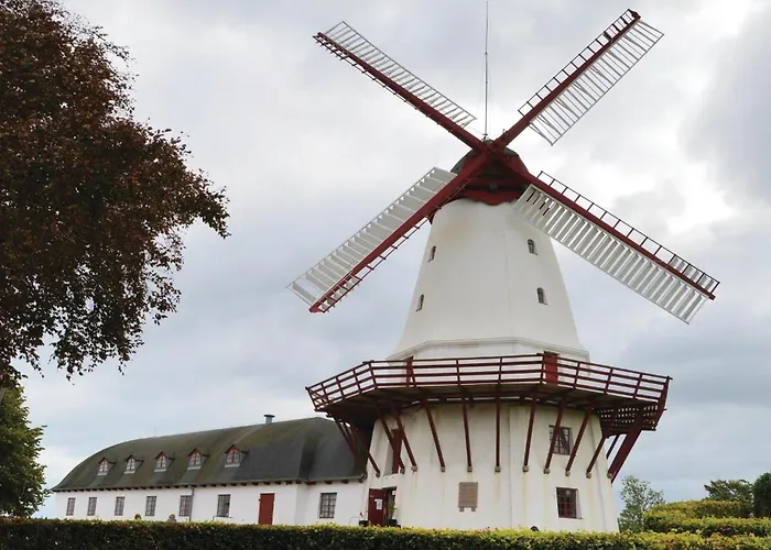 Feriehus Stunning In With Wifi Kruså